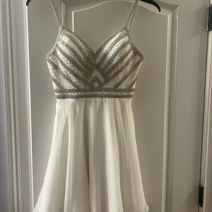 Alyce Paris White and Silver Mini Dress